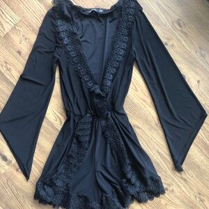 boohoo size 8 women's medium/large black romper crochet details